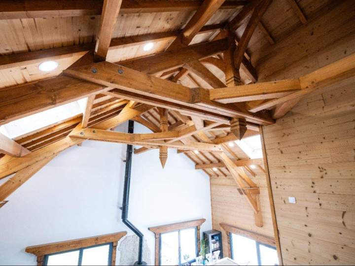 Charpente traditionnelle en bois Reims